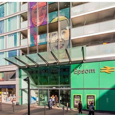 Bright Fun Relaxing Apartment In The Heart Of Epsom Exterior photo